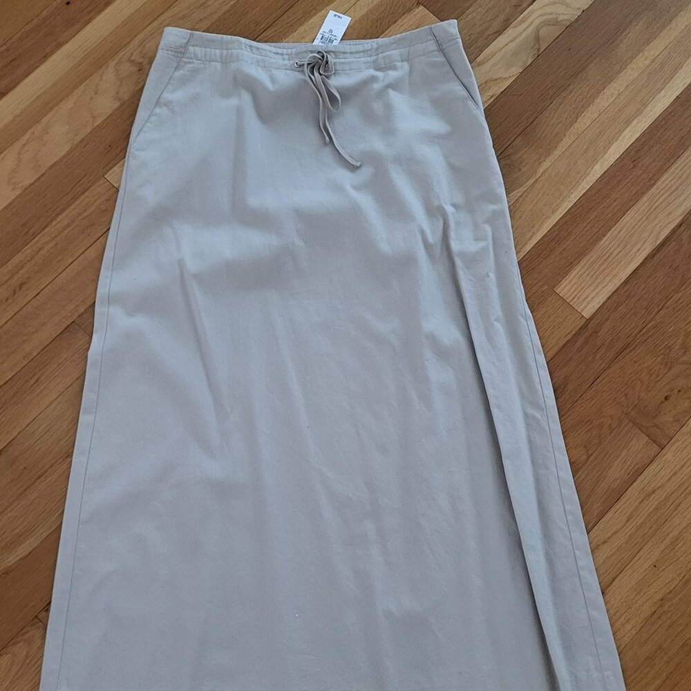Loft tan khaki skirt NWT